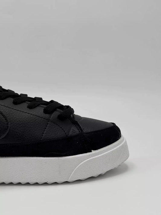 Nike Blazer Low '77 VNTG (B)