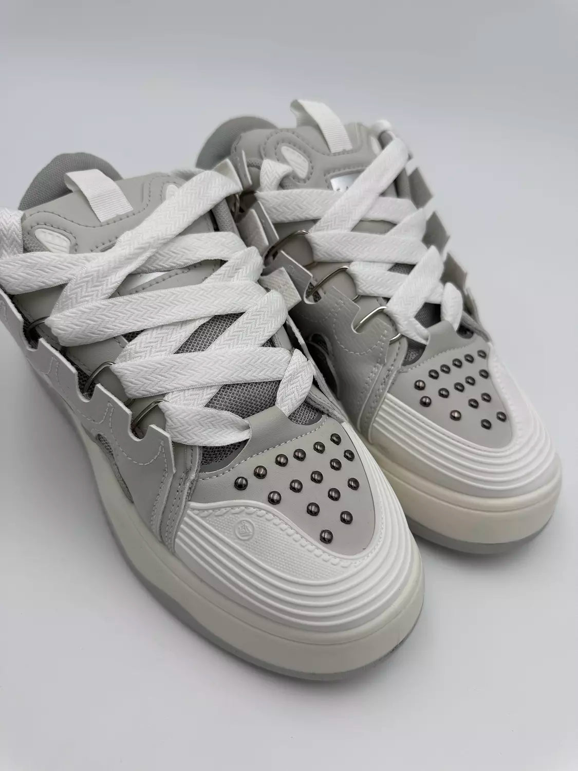 Lanvin Curb