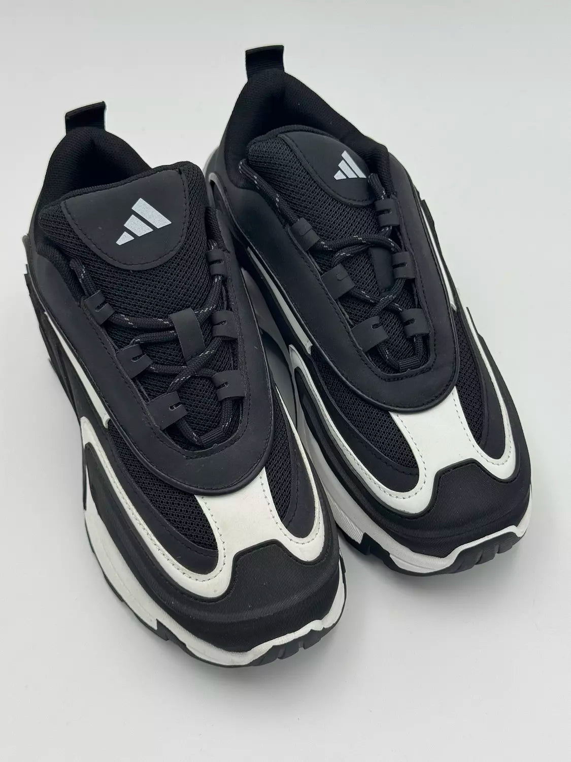 Adidas Wonder Runner Turbo