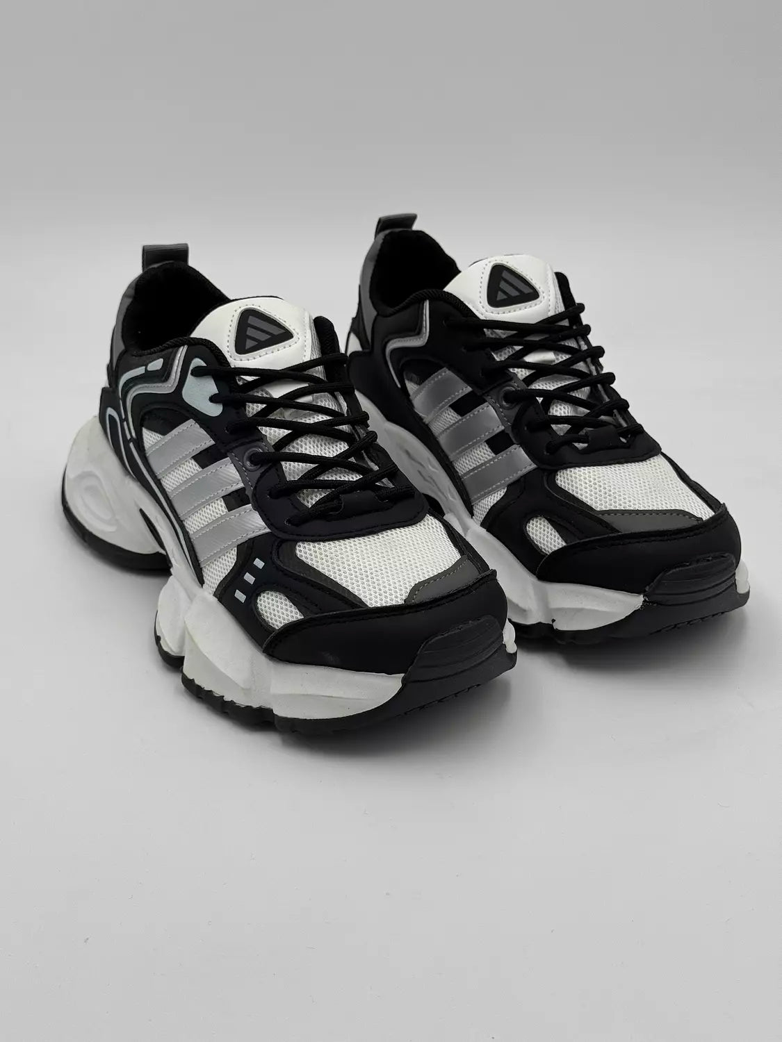 Adidas XLG Runner Deluxe (BXWXS)
