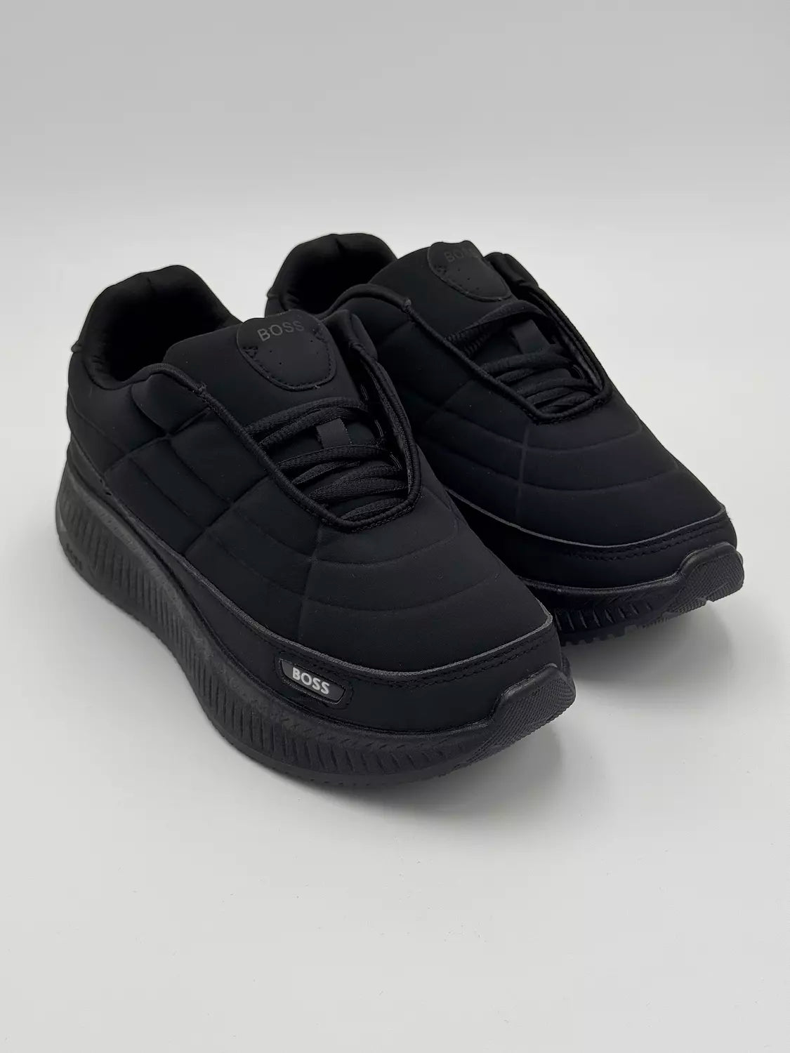 BOSS TTNM EVO Runn "black cat"