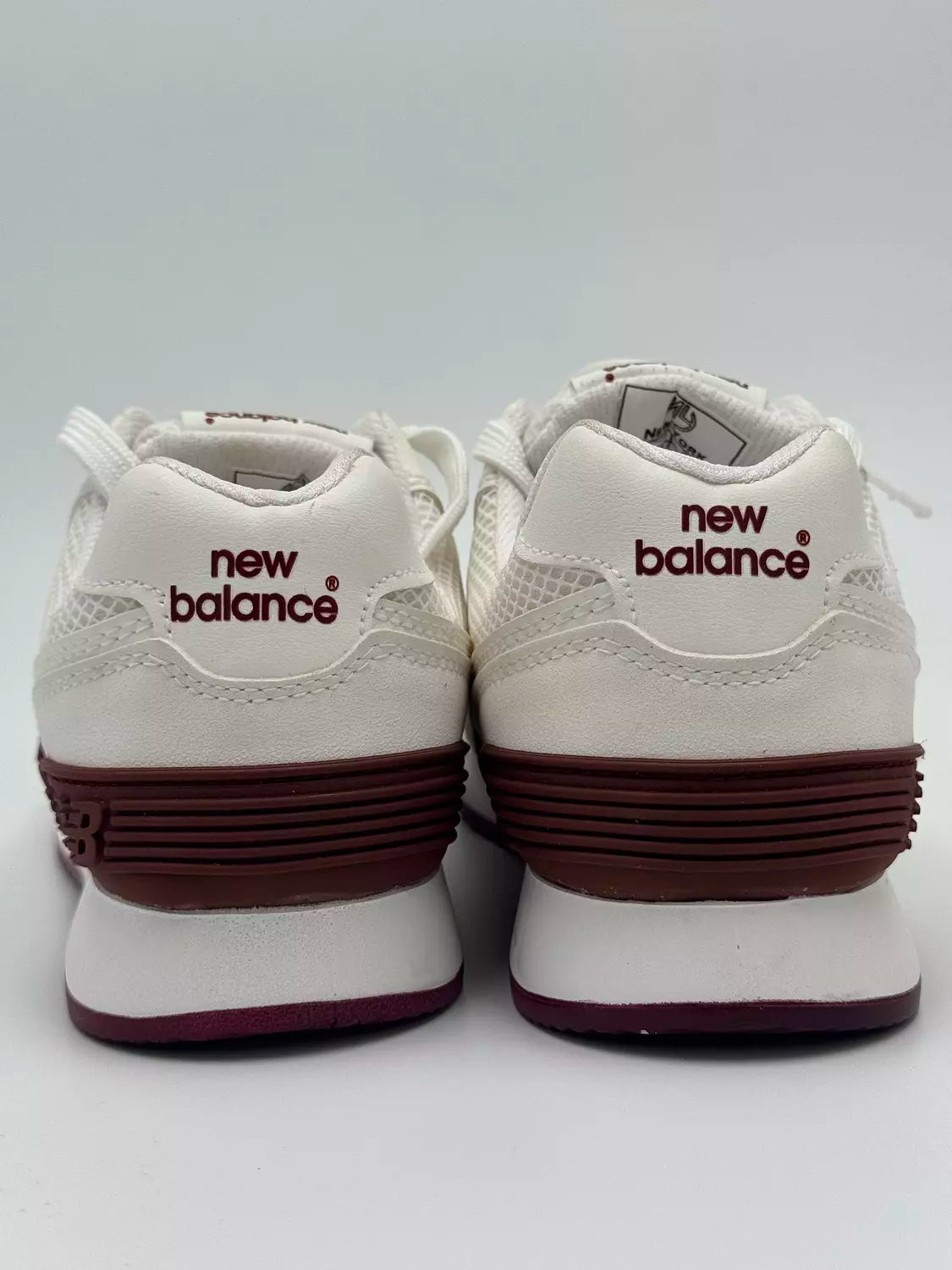 New Balance 574 (burgundy)