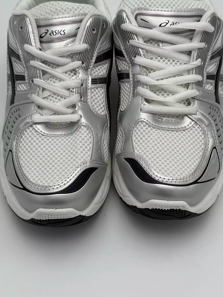 ASICS GEL-Kayano 14 “metallic silver colorway” (w)