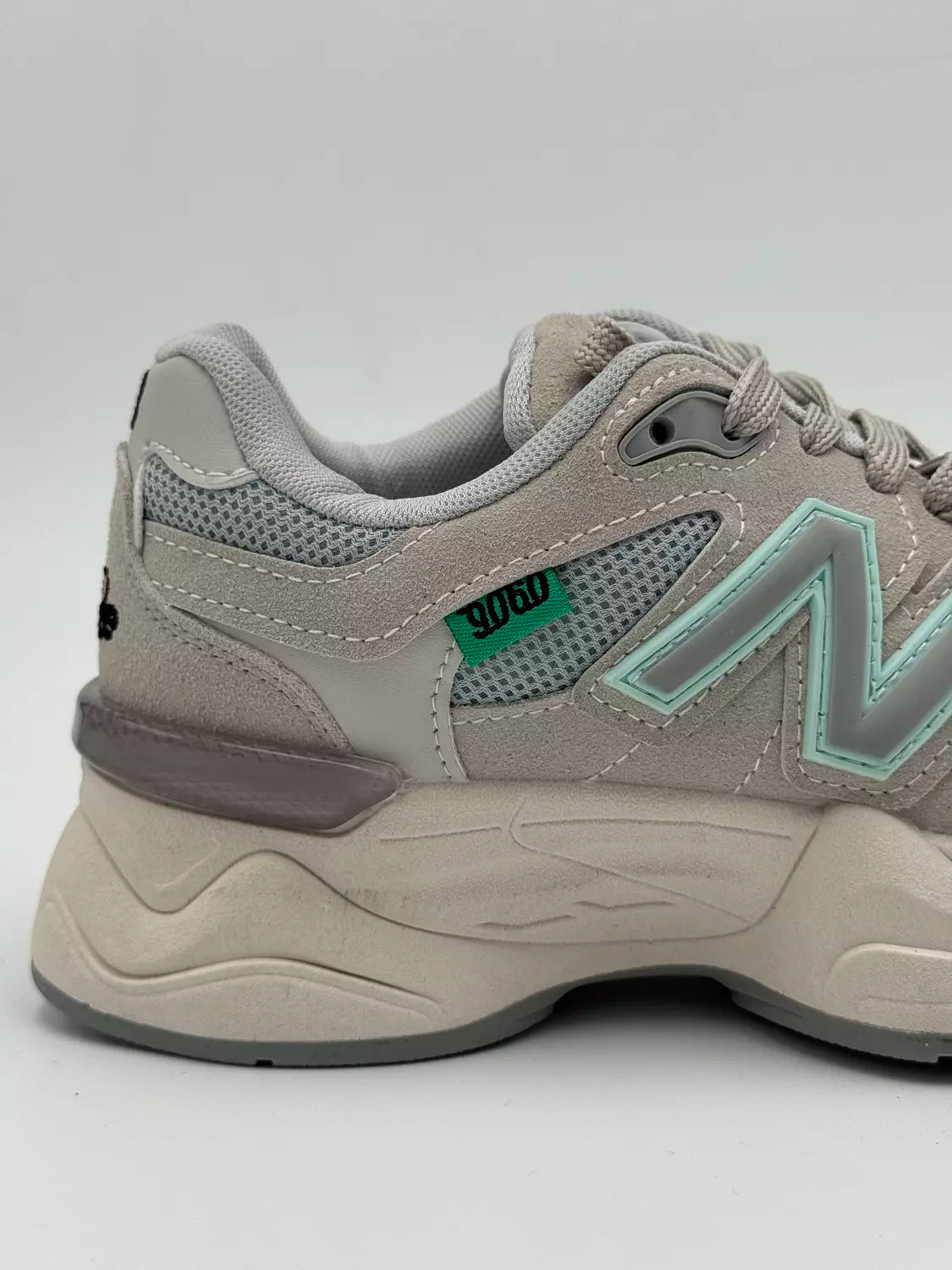 New Balance 9060 "mint green"