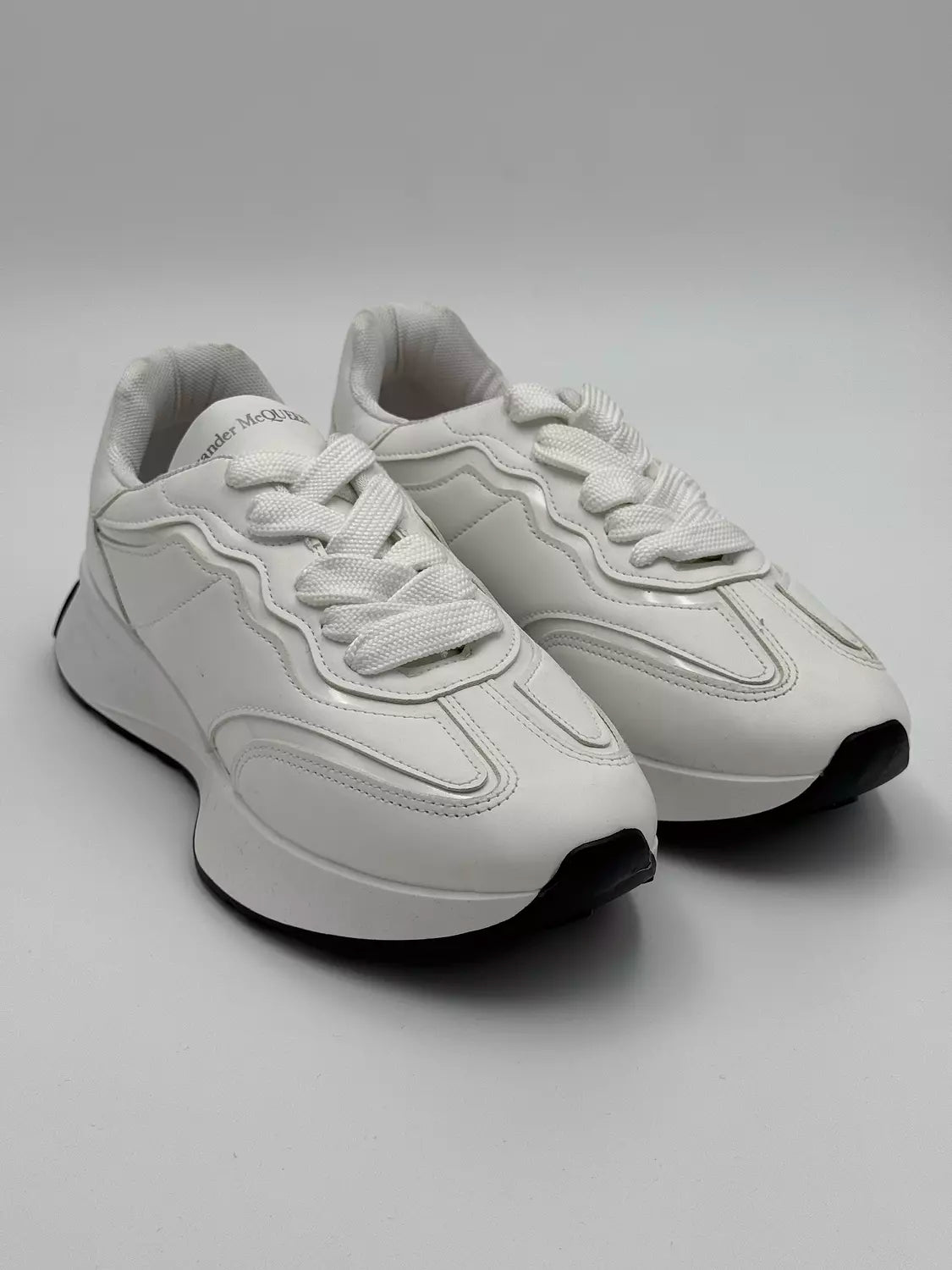 Alexander McQueen Sprint Runner (all white)