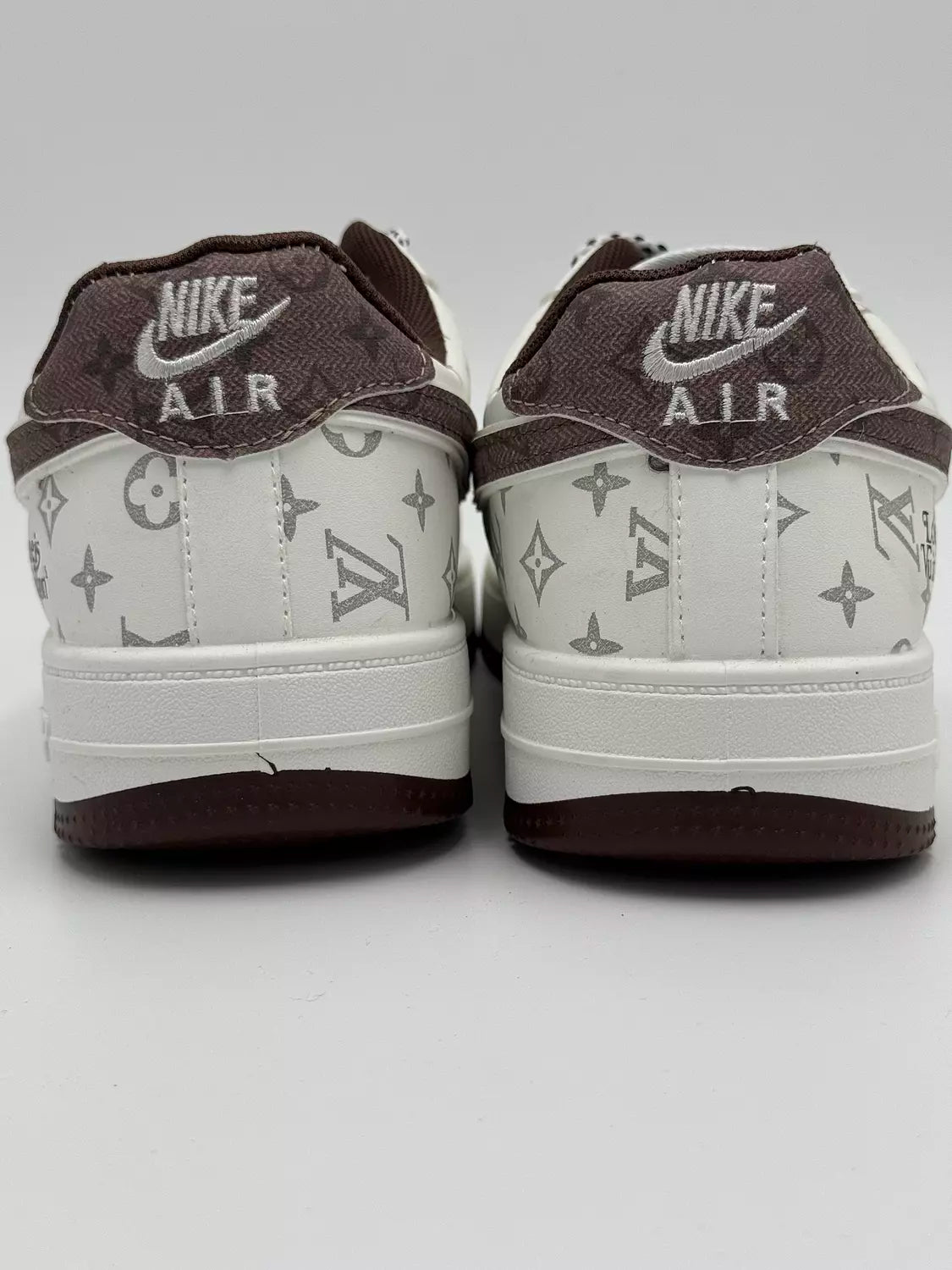 Louis Vuitton x Nike Air Force 1 Low (white and brown monogram)