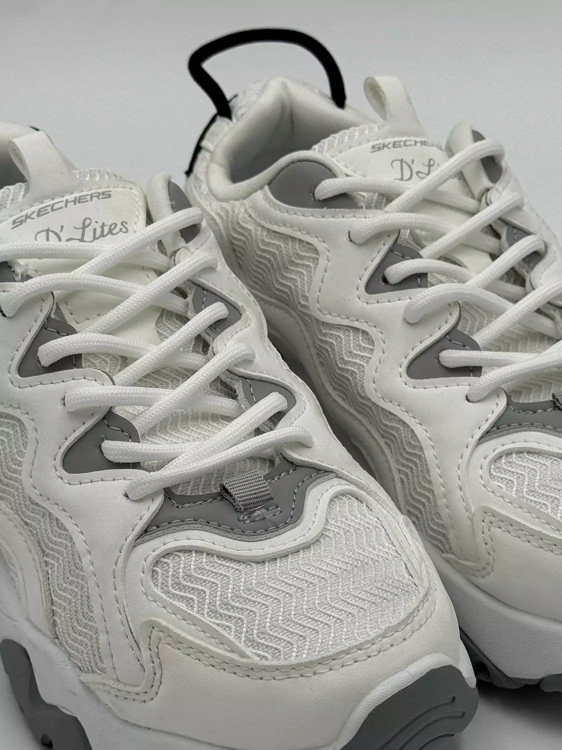 Skecher D'Lites 3.0 (W&B)