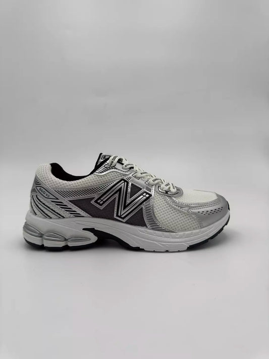 New Balance 860V2 (silver black)