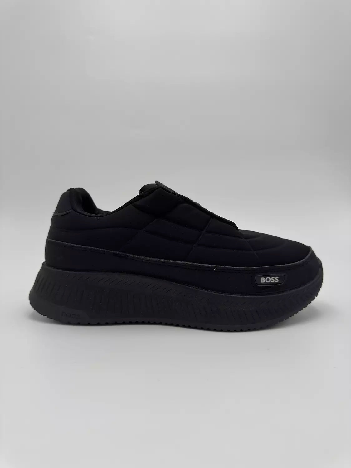 BOSS TTNM EVO Runn "black cat"