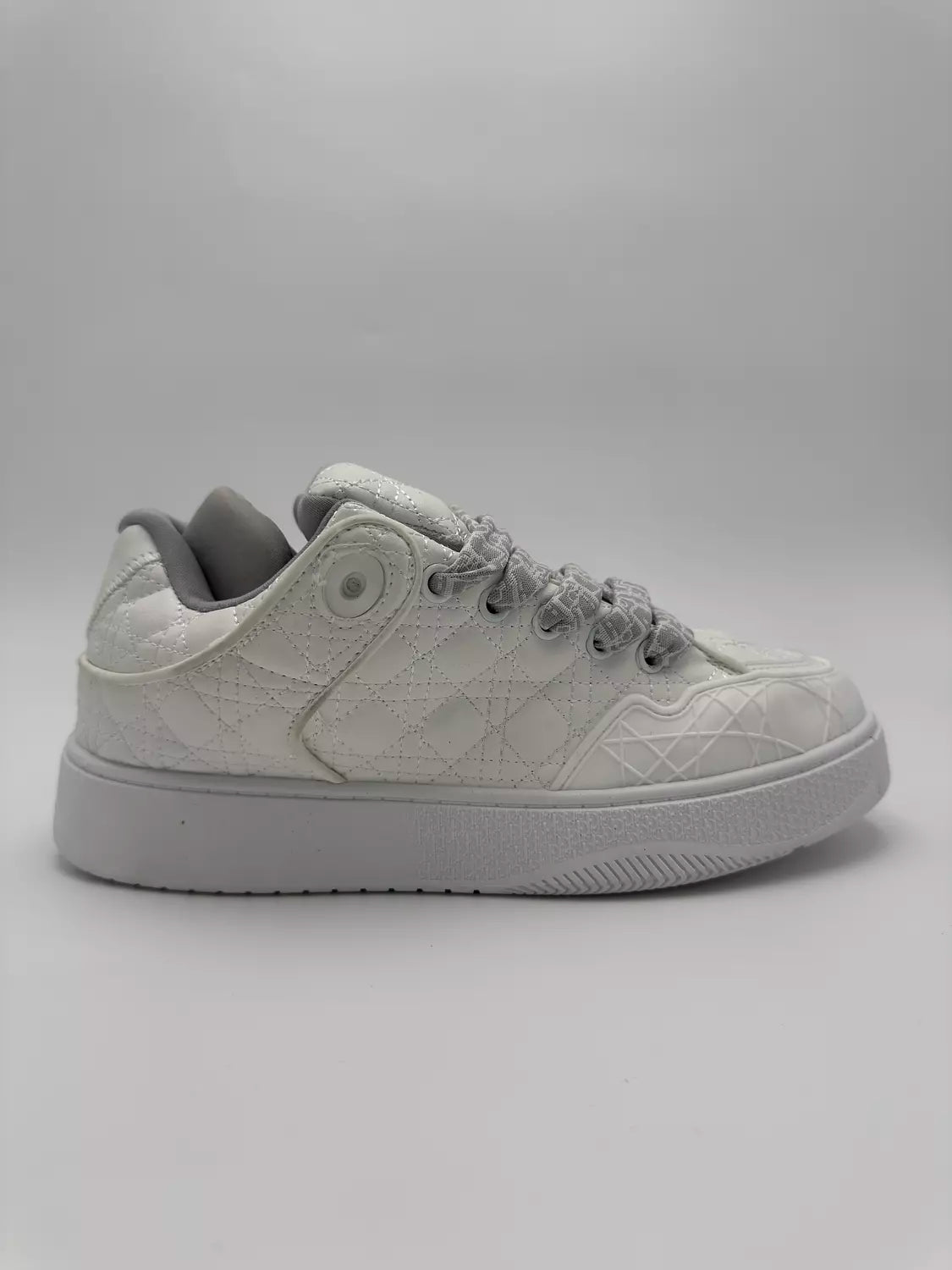 Dior B9S ERL "white"
