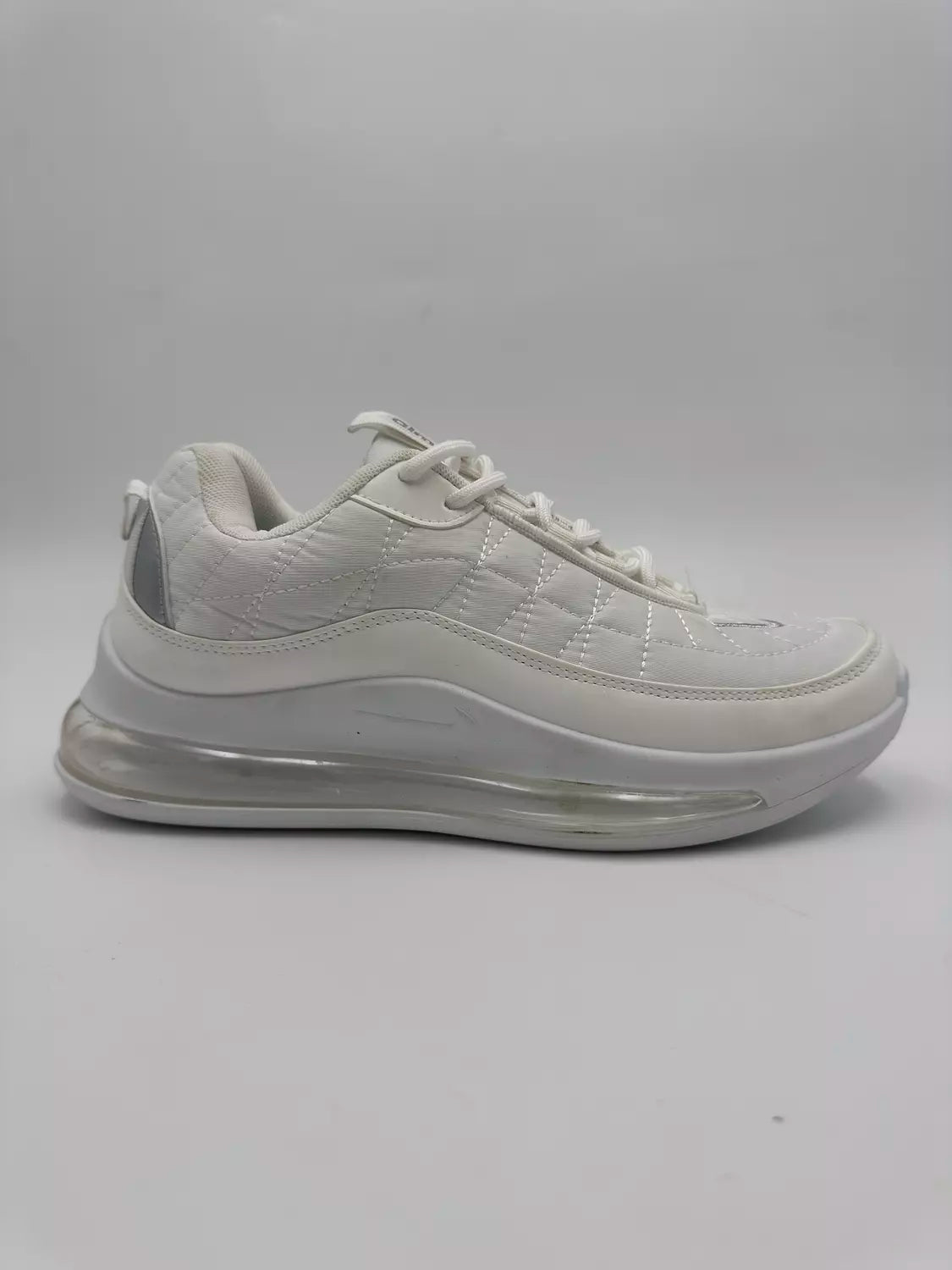 Nike Mx-720-818 (all white)