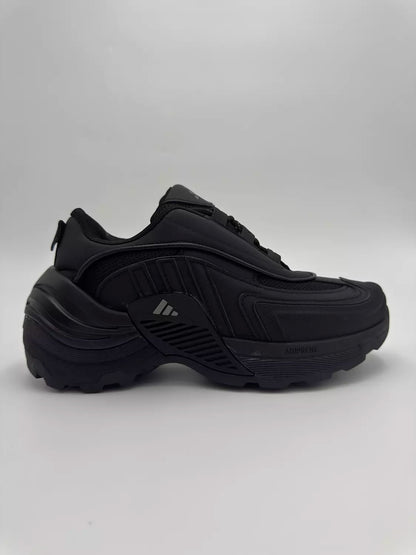 Adidas Wonder Runner Turbo "black cat"