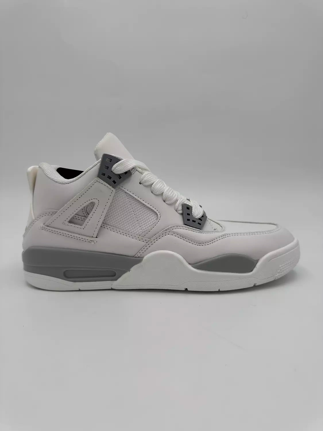 Nike Air Jordan 4 Retro "Oreo"
