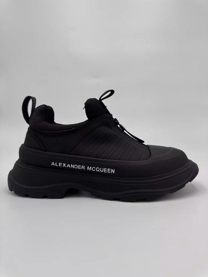 Alexander McQueen Tread Slick (black 02)