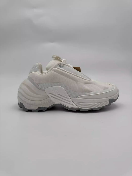Adidas Wonder Runner (AW)