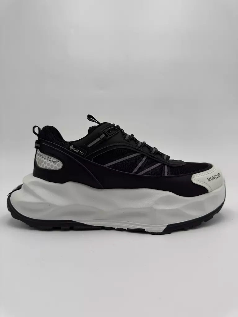 Moncler Trailgrip GTX (BXW)