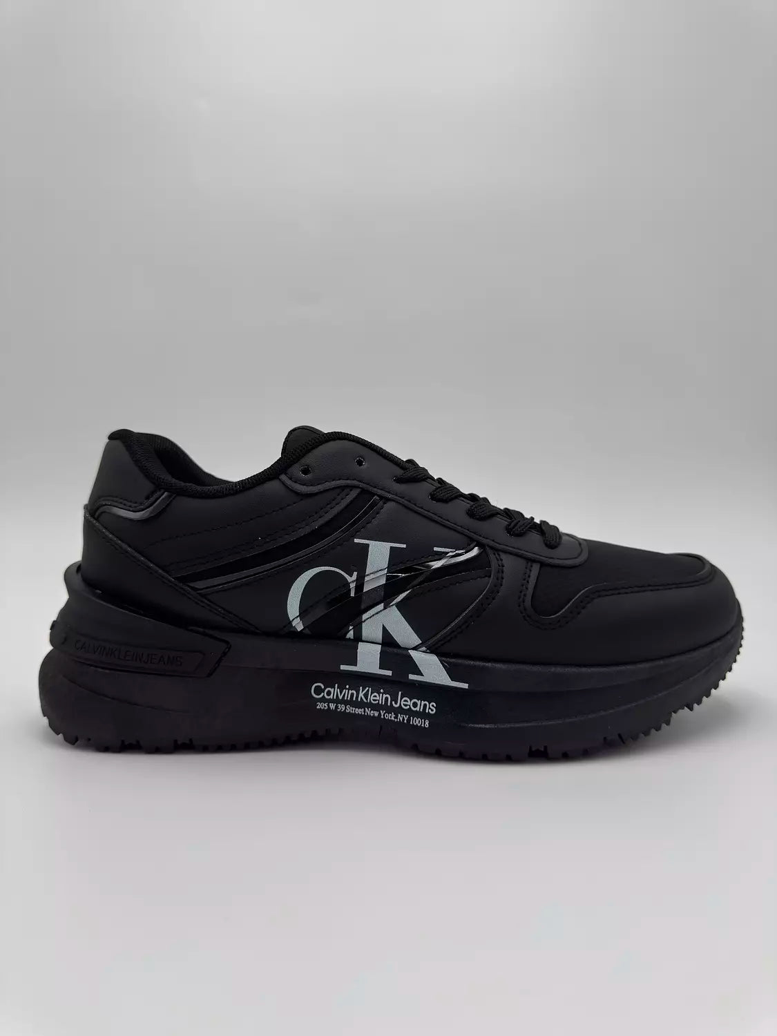 Calvin Klein Sporty Runner "Black"