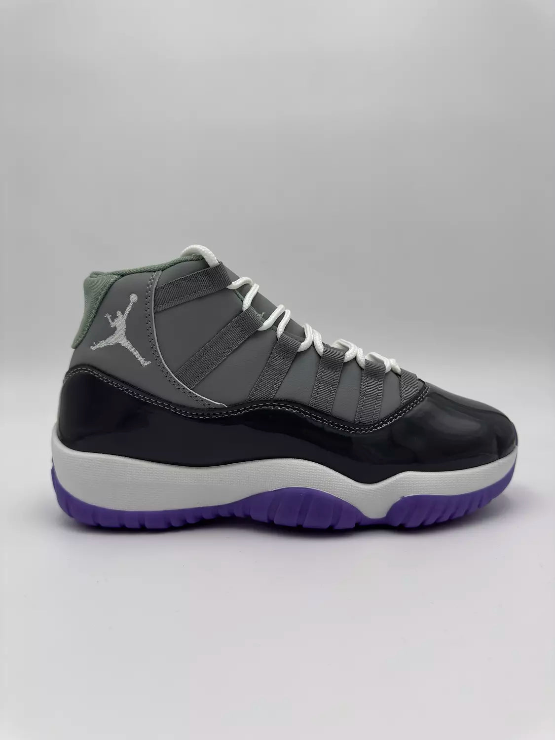 Air Jordan 11 ( Cool Grey)