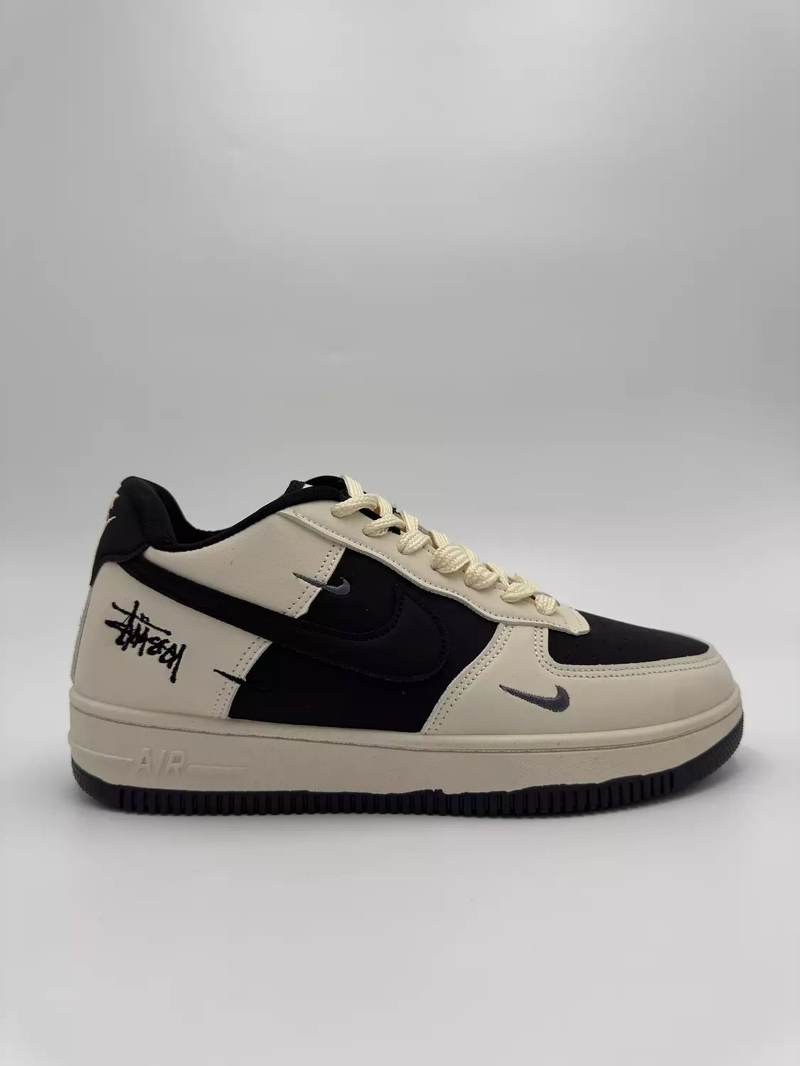 Nike x Stüssy Air Force 1 Low "mocha"