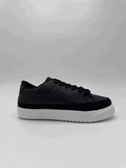 Nike Blazer Low '77 VNTG (B)