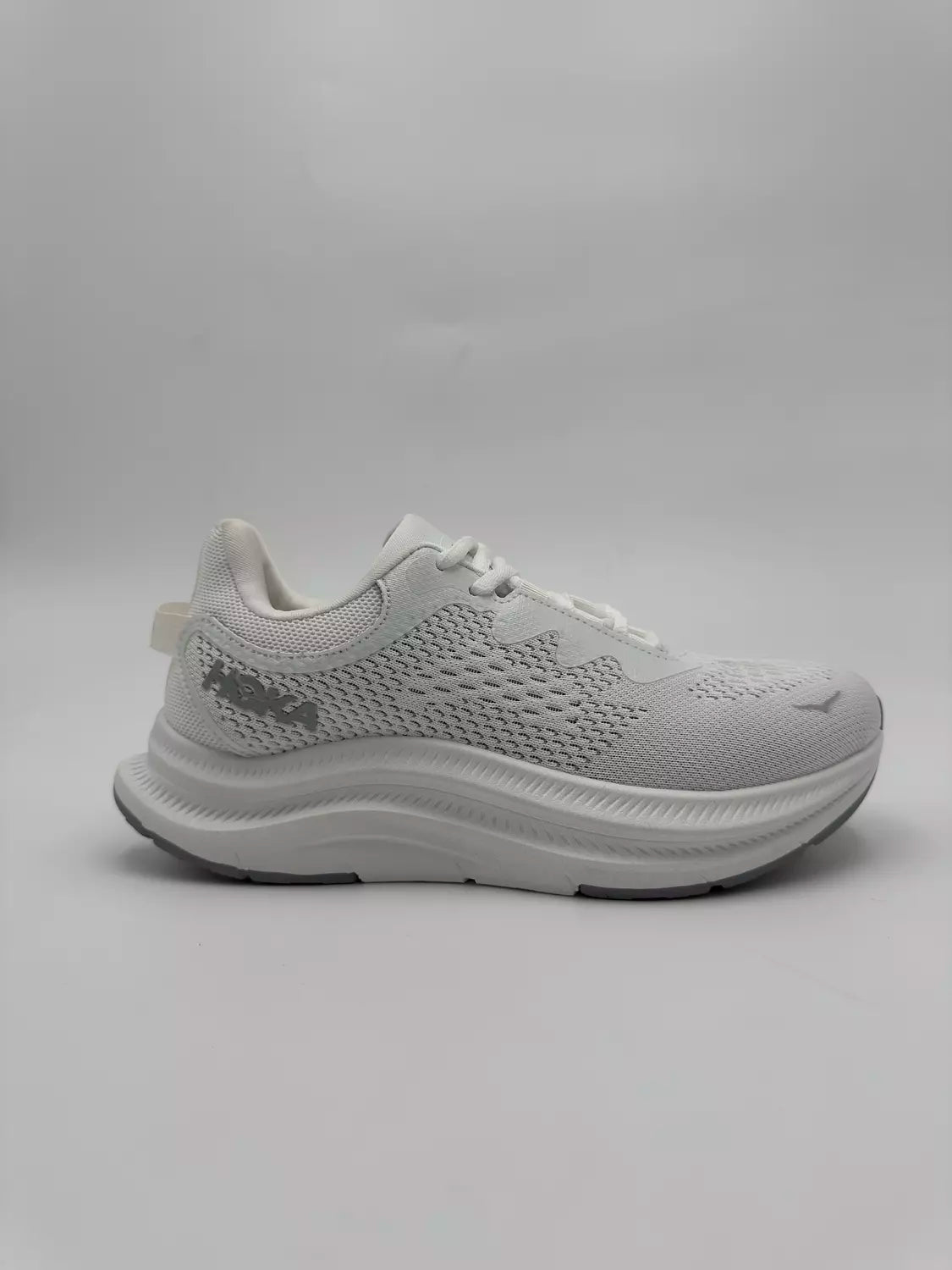 Hoka Kawana (white)