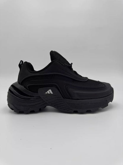 Adidas Wonder Runner (all black)