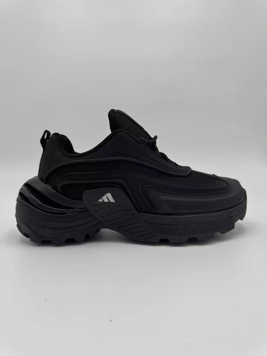 Adidas Wonder Runner (all black)