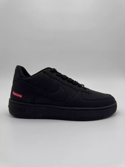 Nike Air Force 1 Low Supreme "All Black"