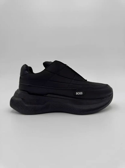 BOSS Void Runn (all black)