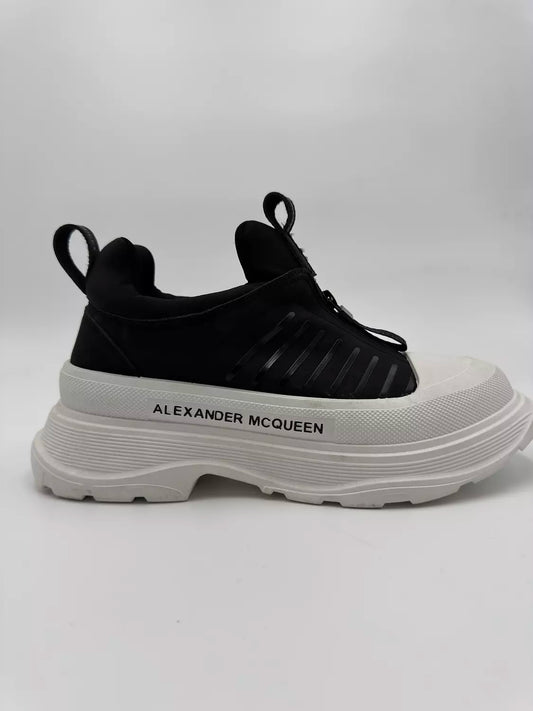 Alexander McQueen Tread Slick (B)