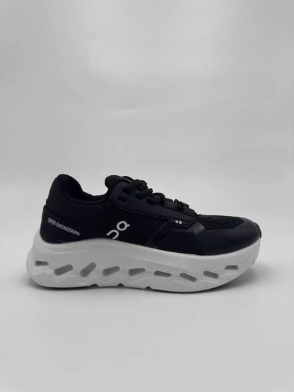 On Cloudrunner 2 (B&W)