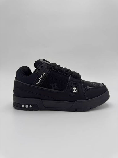 Louis Vuitton Trainer Monogram "Black Cat"
