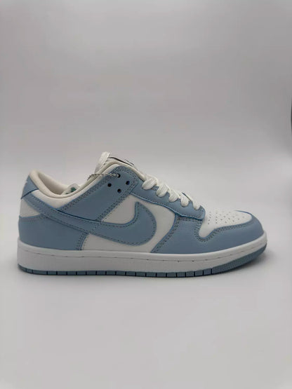 Nike SB Dunk "baby blue"