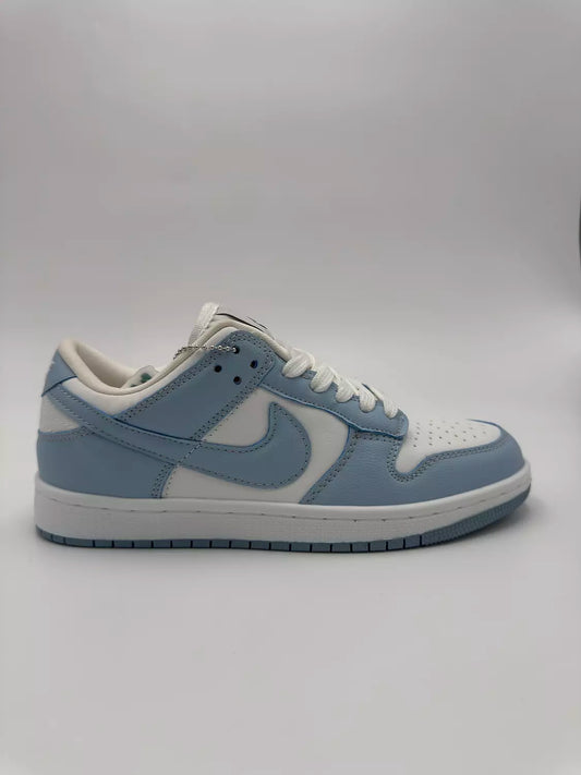 Nike SB Dunk "baby blue"