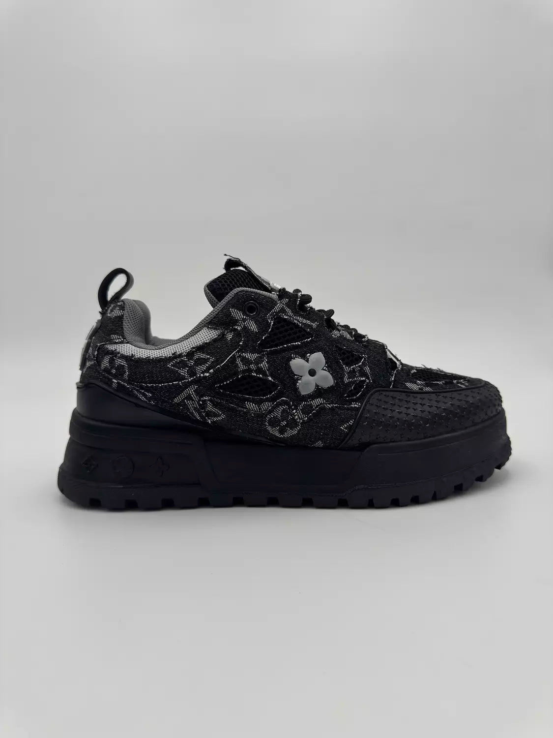 Louis Vuitton Skate (black denim)