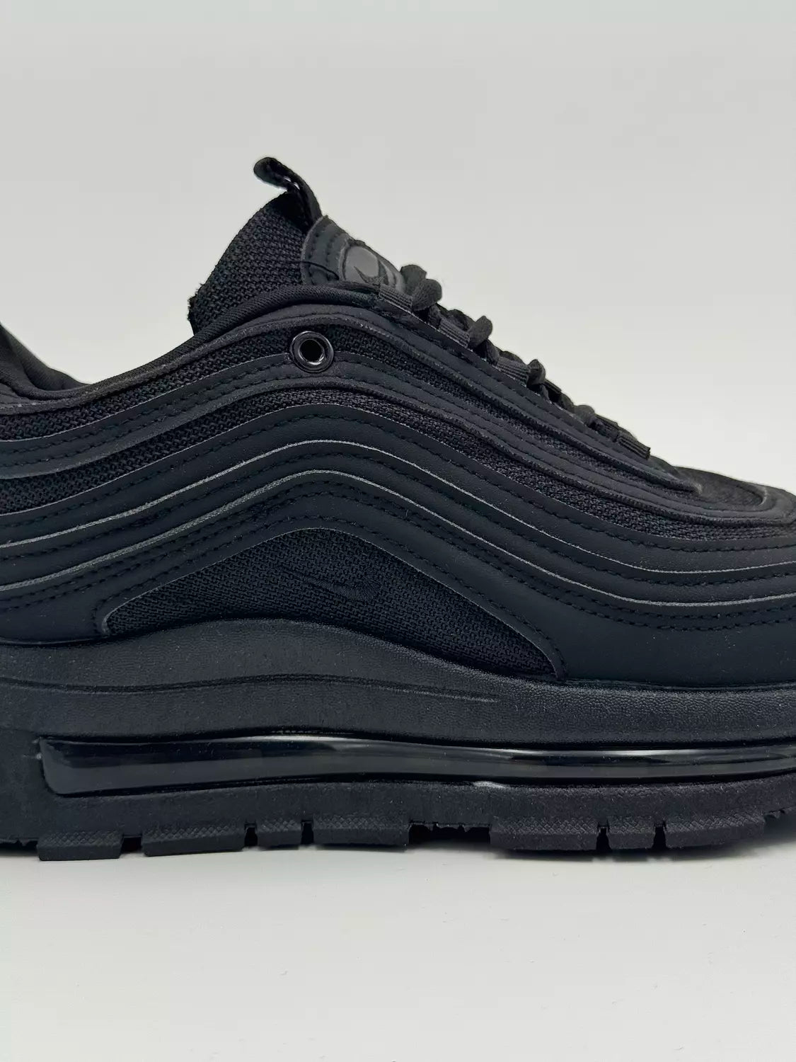 Air Max (Black)