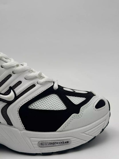Nike Air Pegasus 2K5 "White/Black"