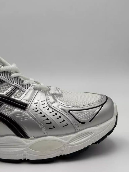 ASICS GEL-Kayano 14 “metallic silver colorway” (w)