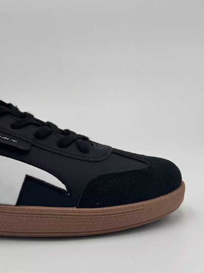 Champion Essentials (B&W)