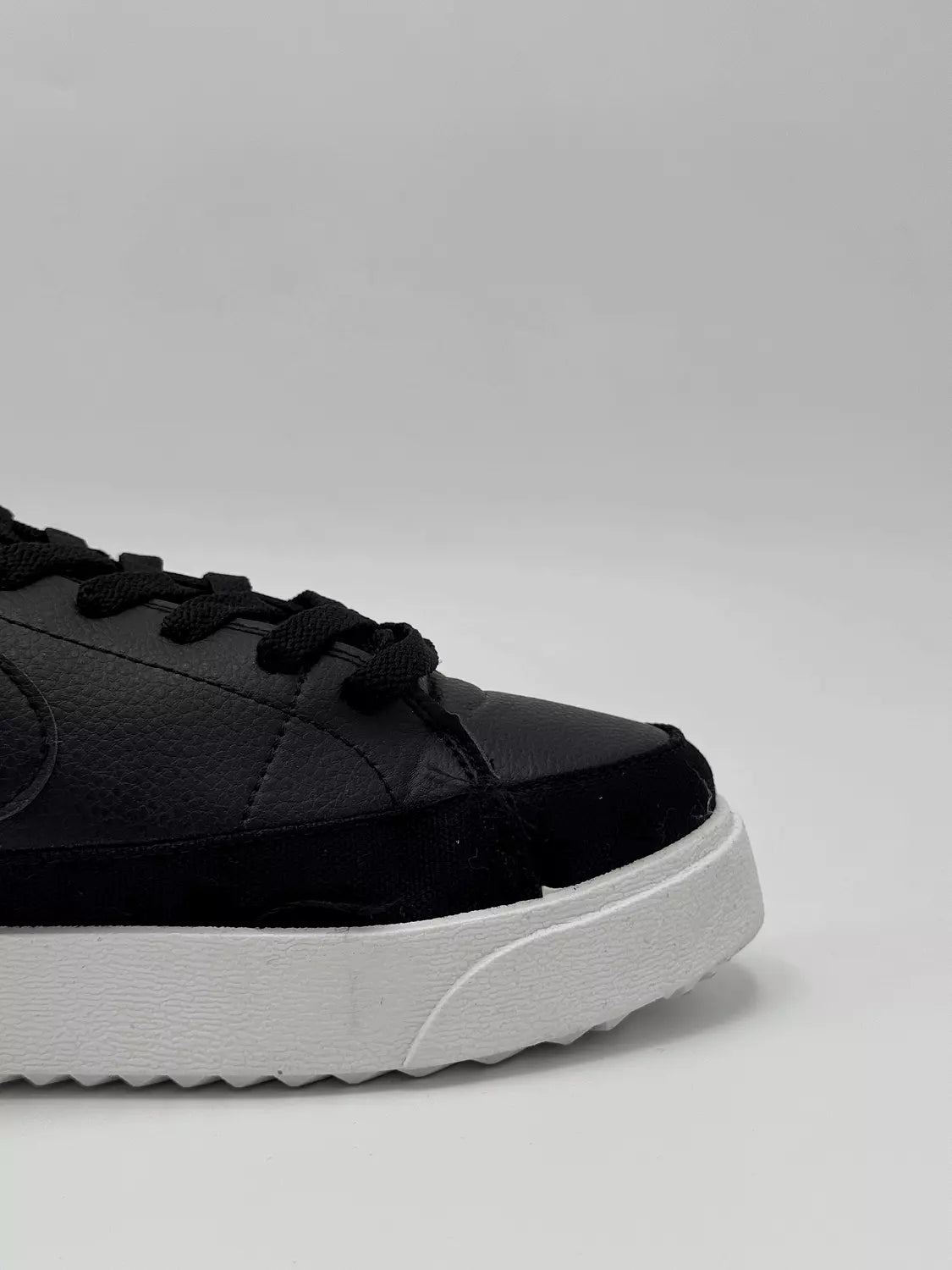 Nike Blazer Low '77 VNTG (B)