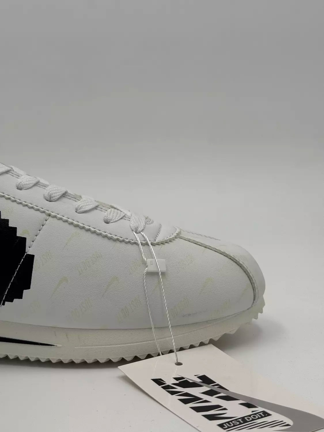 Nike Cortez X have good game (B)