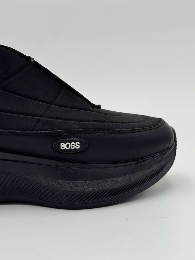BOSS Void Runn (all black)