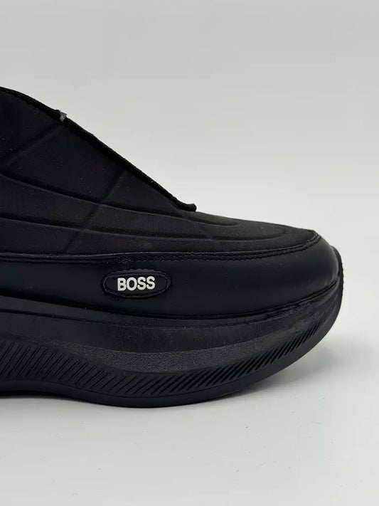 BOSS Void Runn (all black)