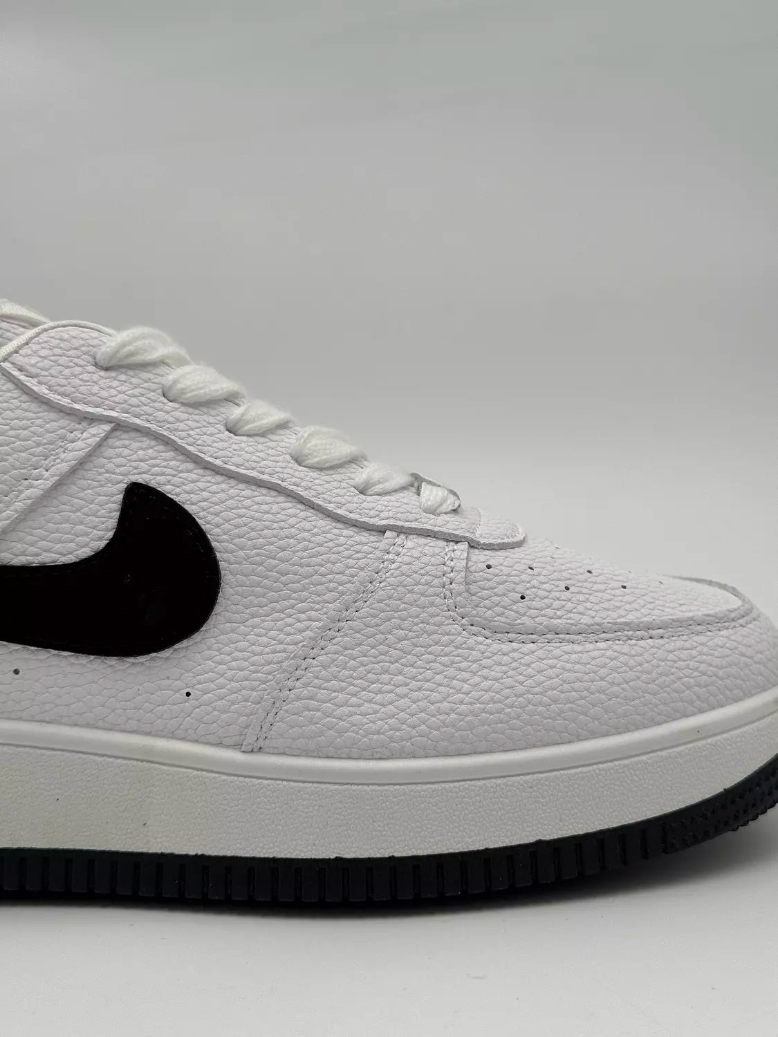 Nike Air Force 1'07 (BW)