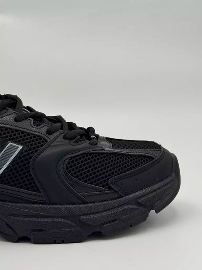New Balance 530 (all black-special sizes )