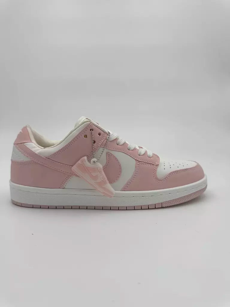 Nike Dunk Low Pink Velvet