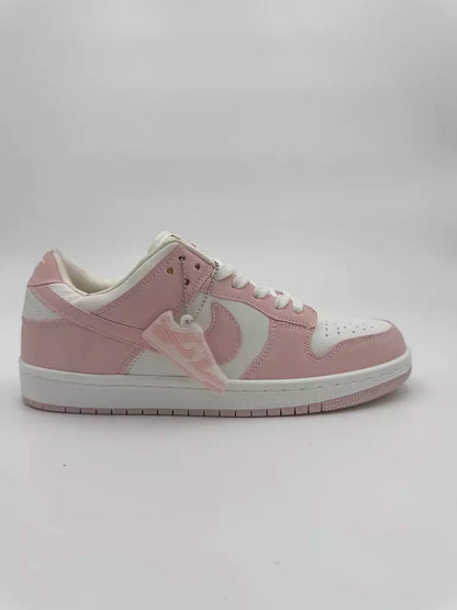 Nike Dunk Low Pink Velvet