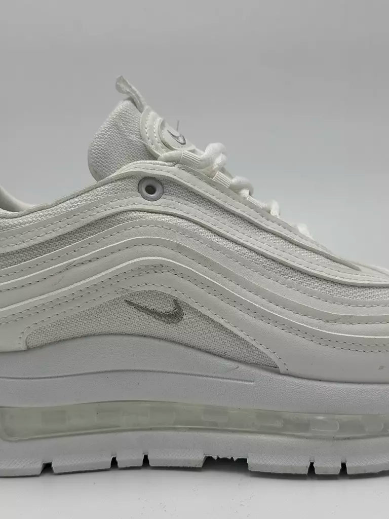 Air Max (White)