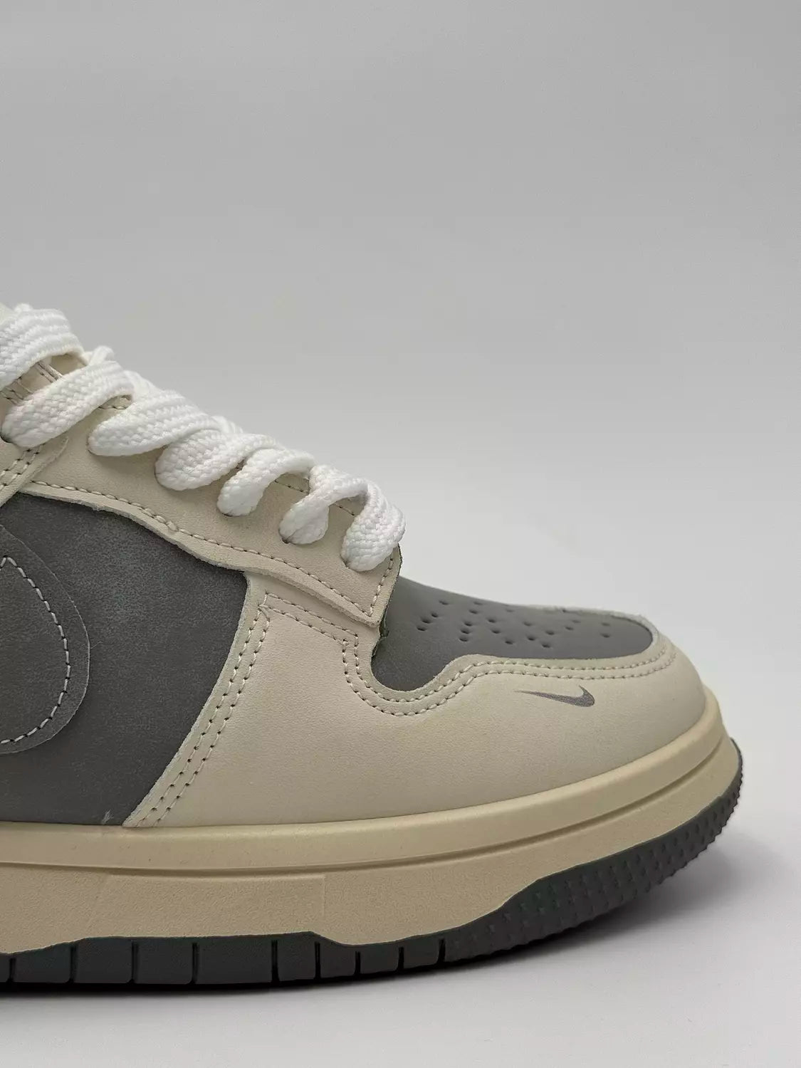 Nike SB Dunk X North Face "mocha X Grey