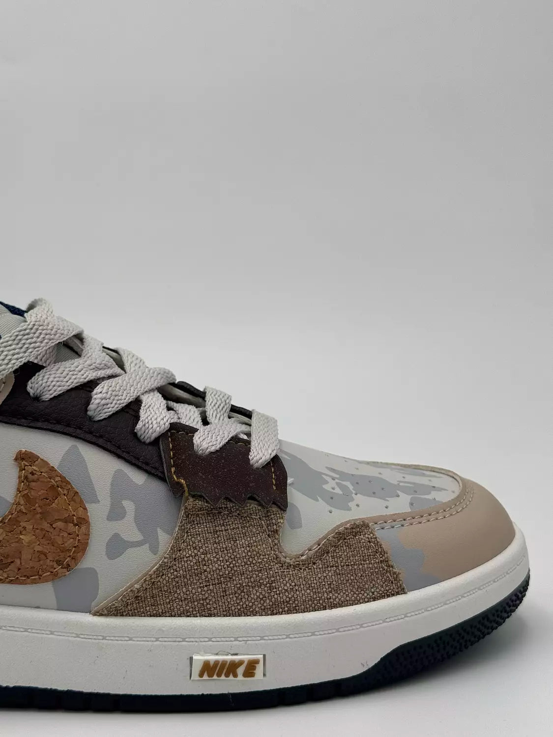 Nike SB Dunk Low "Seek To Live On" (A)